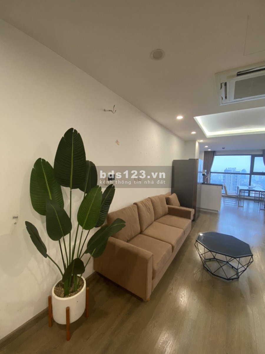 Cho thuê chung cư FLC 265 Cầu Giấy 96m 2PN 2WC full nội thất cao cấp. L/H: 0963146006