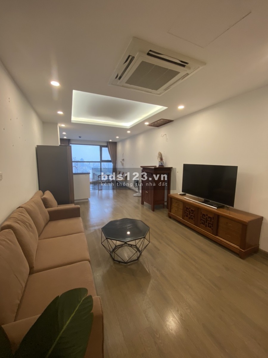 Cho thuê chung cư FLC 265 Cầu Giấy 96m 2PN 2WC full nội thất cao cấp. L/H: 0963146006