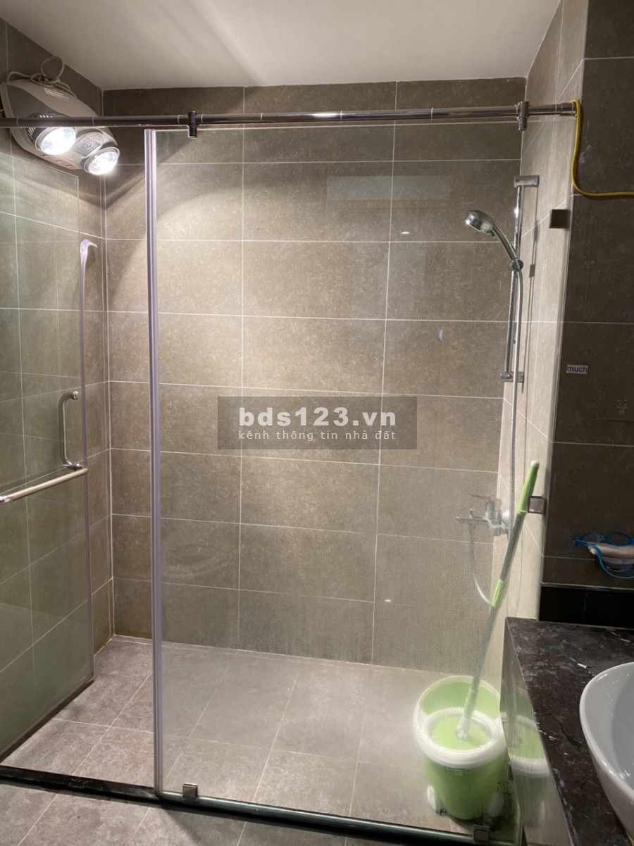 Cho thuê chung cư FLC 265 Cầu Giấy 96m 2PN 2WC full nội thất cao cấp. L/H: 0963146006