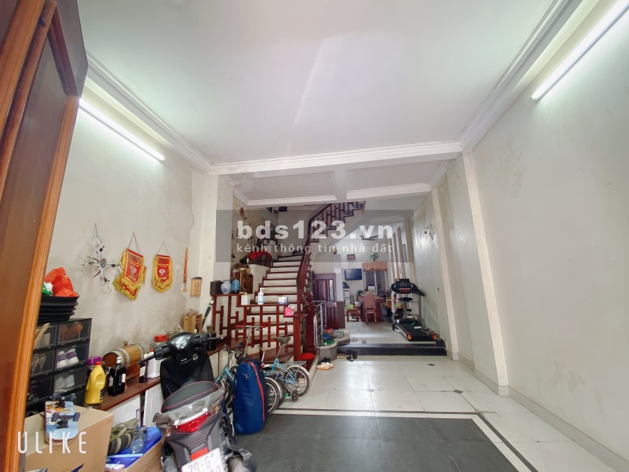 Bán nhà đất 2 mặt đường thoáng tại Nguyễn Xiển