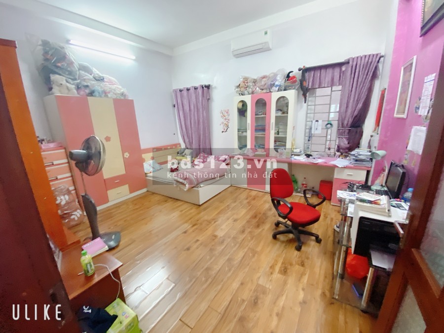 Bán nhà đất 2 mặt đường thoáng tại Nguyễn Xiển
