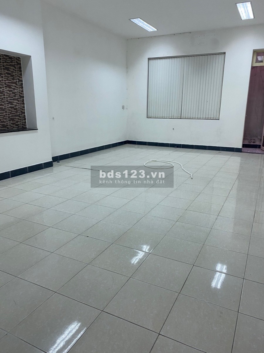 Cho thuê nhà nguyên căn ĐBP, cách Hutech,ĐH kt tài chính 500m