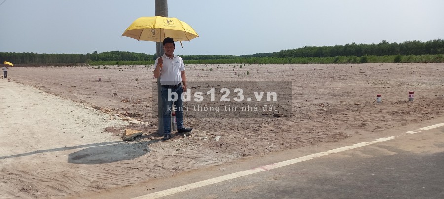 Cần bán đất gần KCN và sân bay Lộc An , giá chỉ 720tr/lô , SHR , sẵn thổ cư
