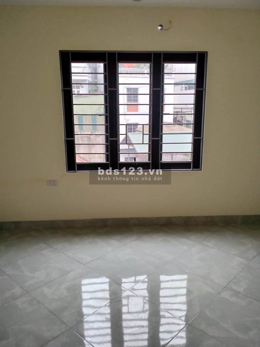 Siêu phẩm có 1 0 2 đường Hoàng Mai 37m2 x 4 Tầng, ô tô vô tận ngõ, giá 3.5 Tỷ