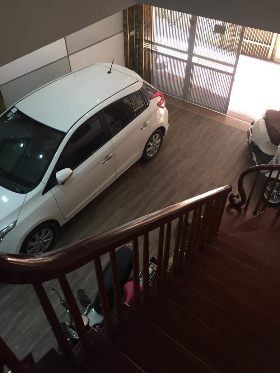 Bán gấp nhà trung tâm quận Cầu Giấy ô tô vào nhà S=65m x 5 tầng mt 5m giá cực hấp dẫn