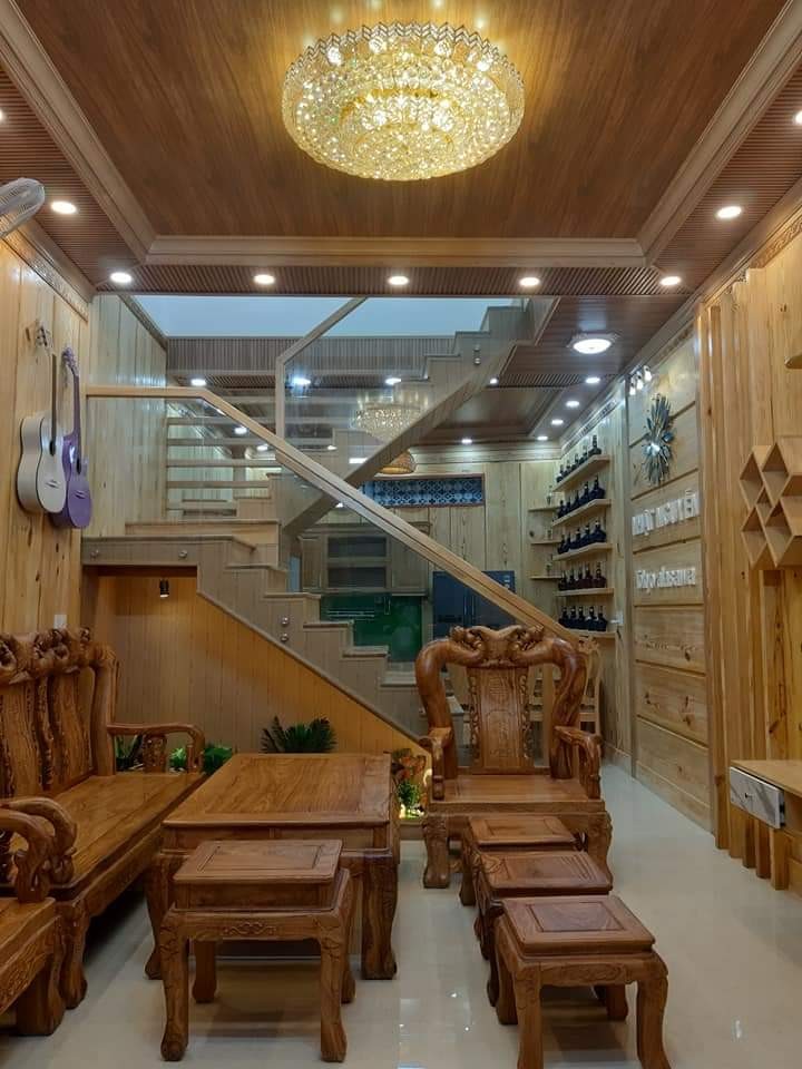 Bán nhà hẻm xe tải tặng nội thất toàn gỗ quý hiếm, 1 lầu, mới xây, chỉ 4,9 tỷ