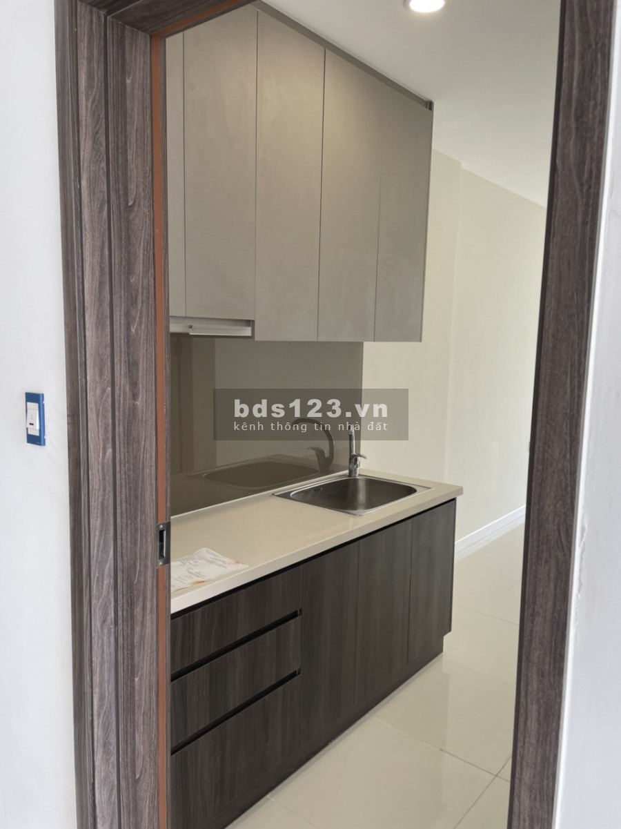 Bán Office Lavida Plus, Quận 7 gồm máy lạnh, bếp dt 28m2 giá 1,35 tỷ