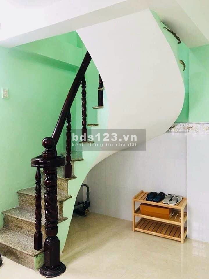 Bán nhà Trần Quang Khải, Quận 1, gần mặt tiền, 25m2 ,3 Tầng, giá chỉ 3 tỷ