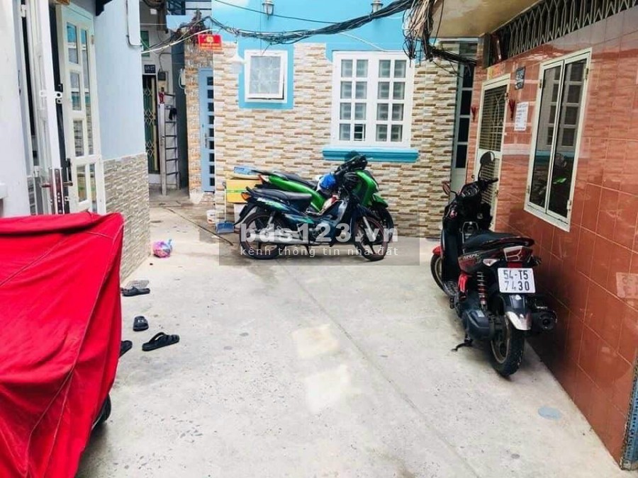 Bán nhà Trần Quang Khải, Quận 1, gần mặt tiền, 25m2 ,3 Tầng, giá chỉ 3 tỷ
