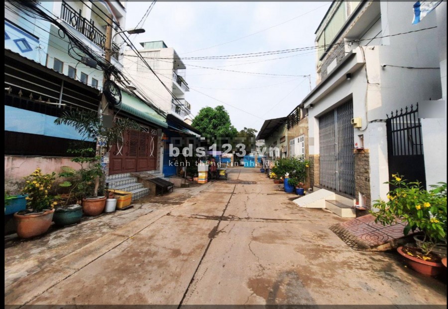 Nhà bán 2mặt hẻm xe tải Bù Tư Toàn Bình Tân. DT 47m2 giá 4 tỷ