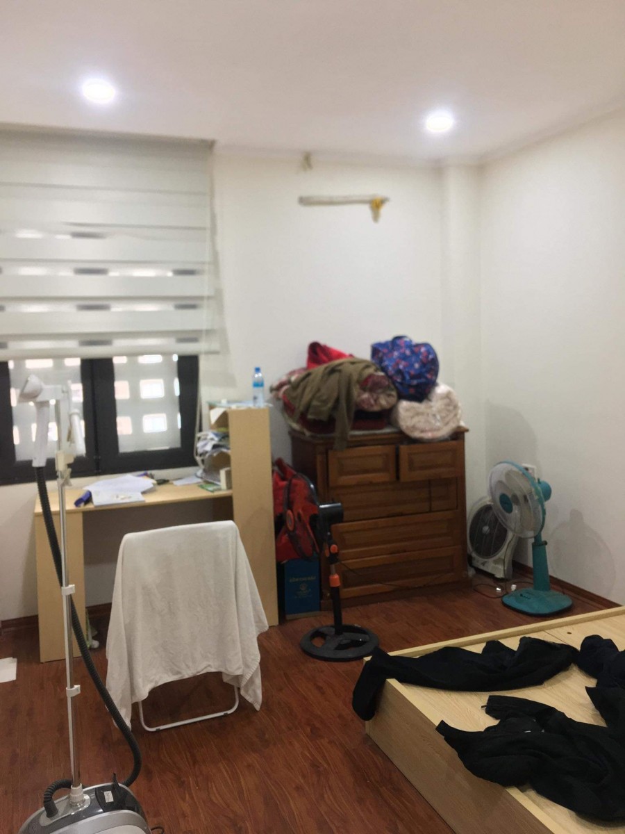 Siêu Hiếm Cần Bán Nhà Đẹp Ngõ Ô Tô Sổ Hoa Hậu Cầu Giấy, 43m, 4 Tầng, Mt 3.6, giá 4.35 Tỷ