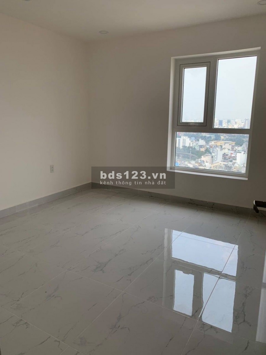 Cho thuê căn hộ 2PN-1WC nội thất cơ bản Chung cư Terra Royal Quận 3 giá chỉ 13tr/th(rẻ nhất). LH 0932 192 028 - Ms.Mai để xem