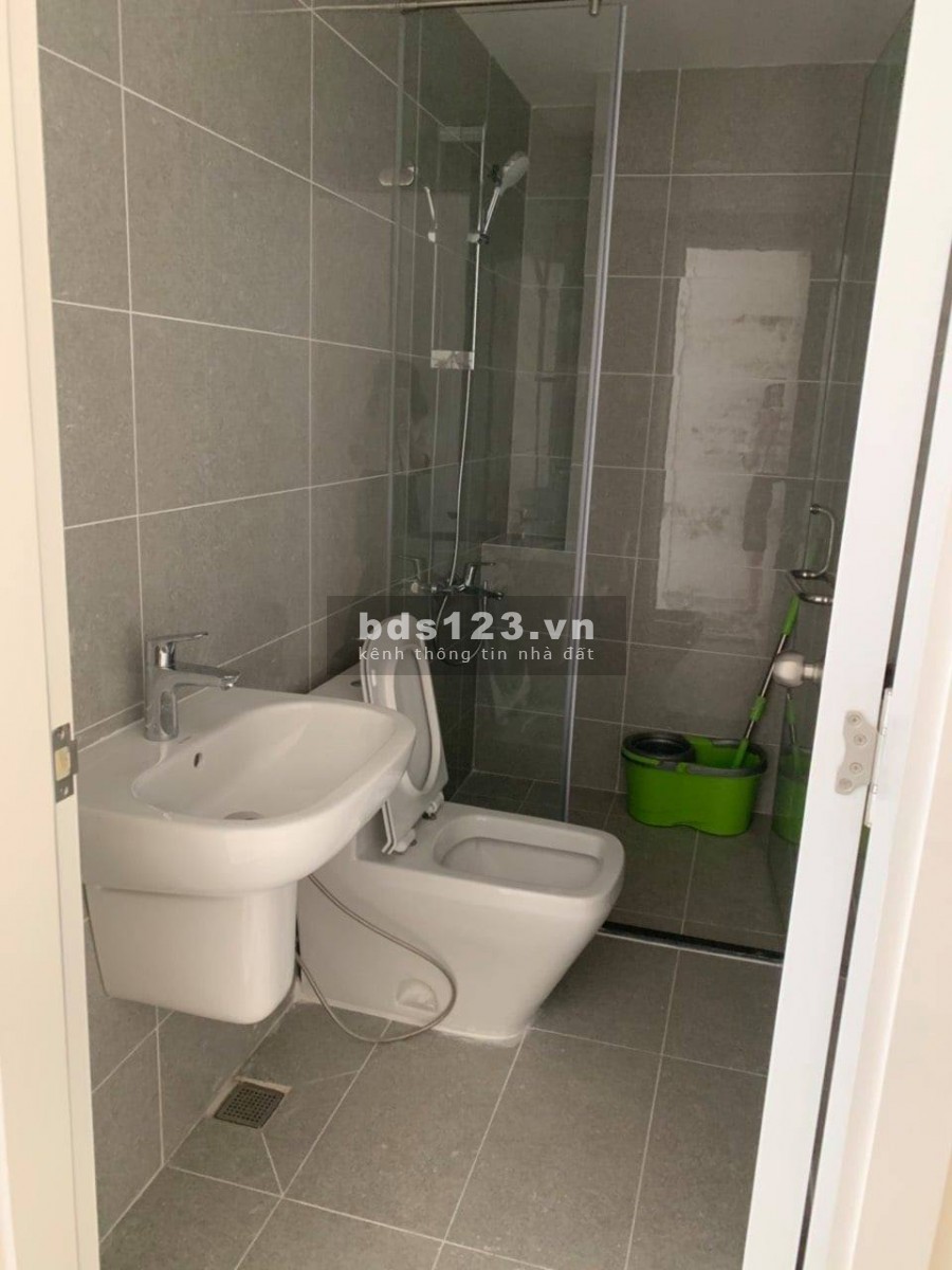 Cho thuê căn hộ 2PN-1WC nội thất cơ bản Chung cư Terra Royal Quận 3 giá chỉ 13tr/th(rẻ nhất). LH 0932 192 028 - Ms.Mai để xem