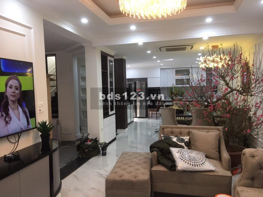 Phố Giang Văn Minh – Ba Đình, 95mx5T, mặt tiền 7m, gara ô tô nhà đẹp.