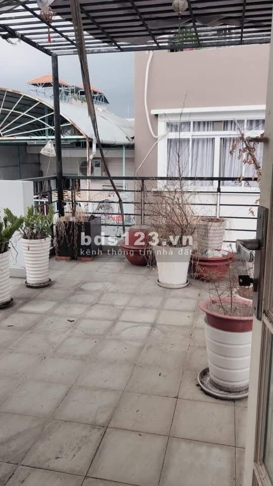 Bán nhà gần ngã tư Bảy Hiền, quận Tân Bình, HXH, giá rẻ