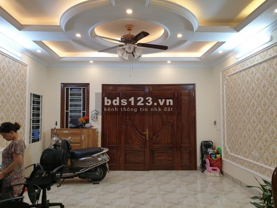 Bán nhà Doãn Kế Thiện Cầu Giấy 50m 5 tầng 6.8 tỷ