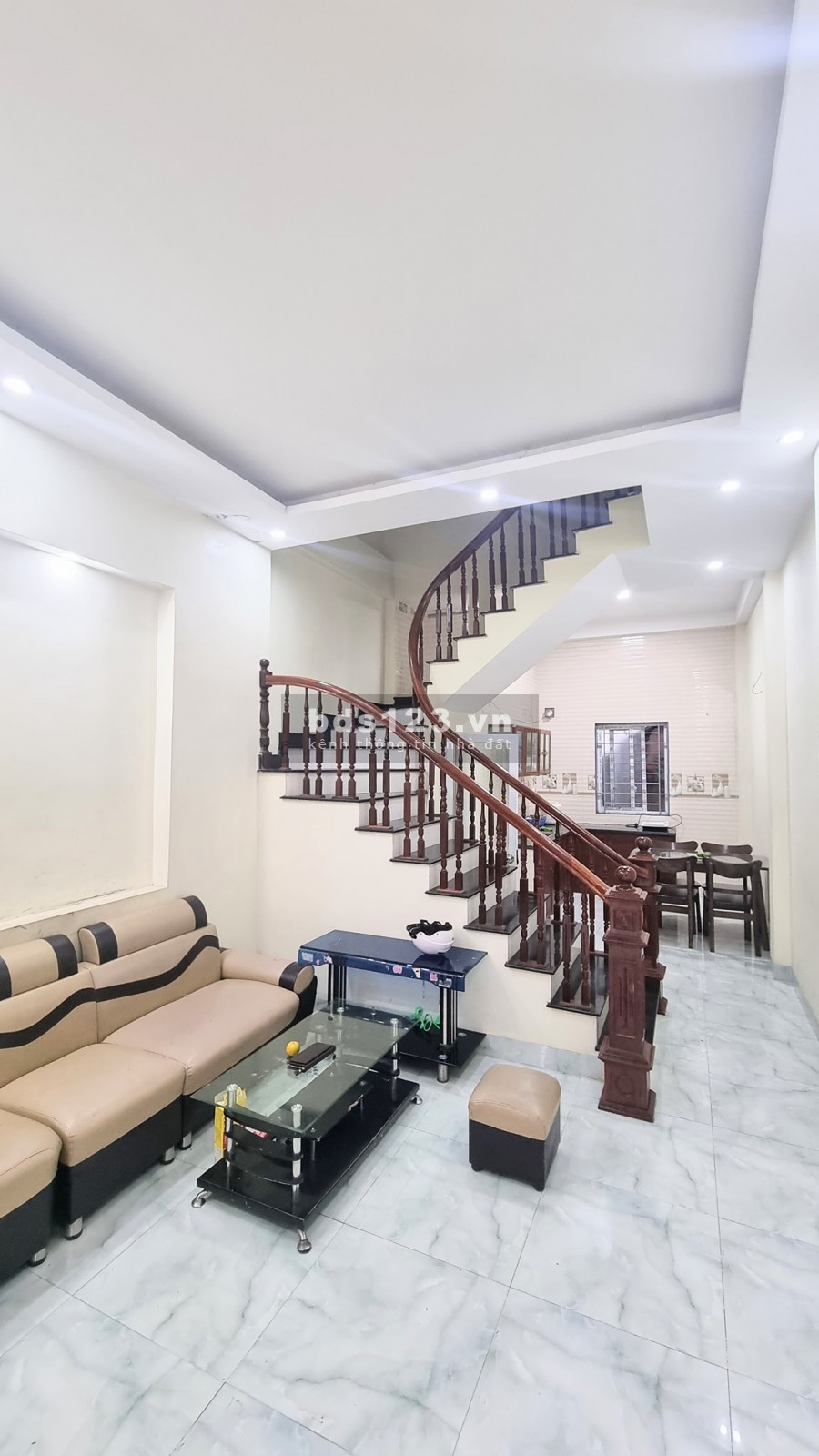 Nhà Thụy Phương trung tâm Bắc Từ Liêm ô tô đỗ cửa nhà mới xây đẹp long lanh