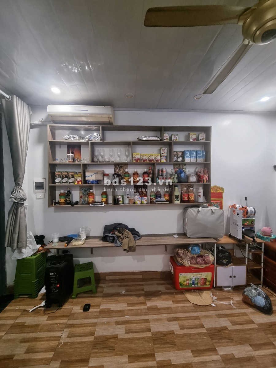 Xem Nhà Mang tiền phân lô ô tô kinh doanh sầm uất 15m ra Hoàng Quốc Việt kéo dài