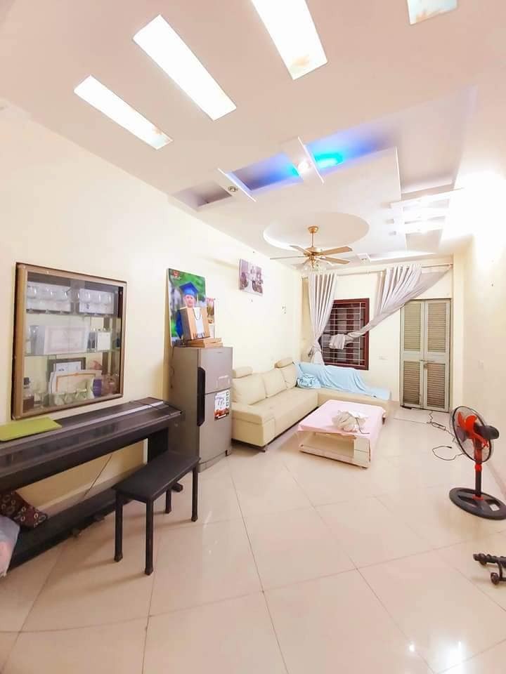 Bán nhà Nguyễn Khánh Toàn, phân lô, ô tô, kinh doanh, nhỉnh 6 tỷ