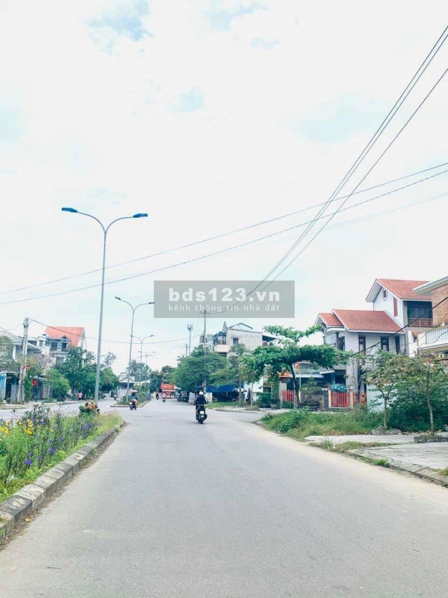 BỂ NỢ CẦN BÁN GẤP ĐẤT KQH BÀU VÁ VỊT THUẬN. GIÁ ĐẦU TƯ. S=108M2. LH 0702_788_074