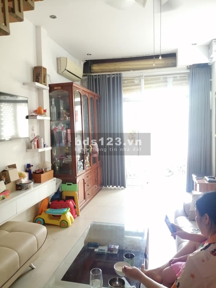 Hạ sập sàn 500 Triệu Chỉ 3 Tỷ 6 Bán nhà HXH 34m2 Lạc Long Quân, Tân Bình