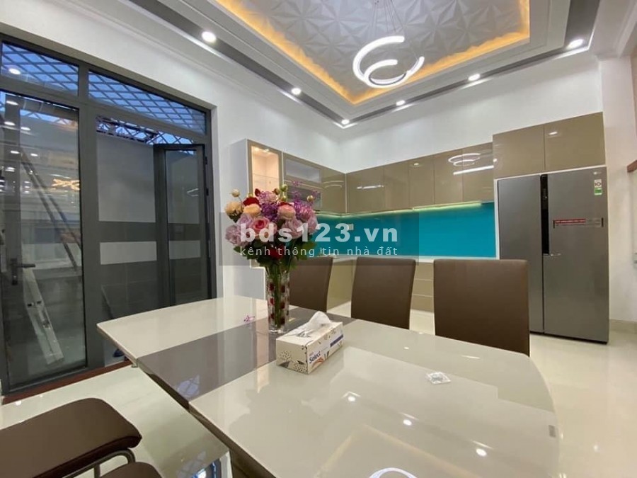 Bán nhà Tôn Thất Tùng Kinh doanh sầm uất, nội thất tiện nghi 46mx5T, 6.5 tỷ