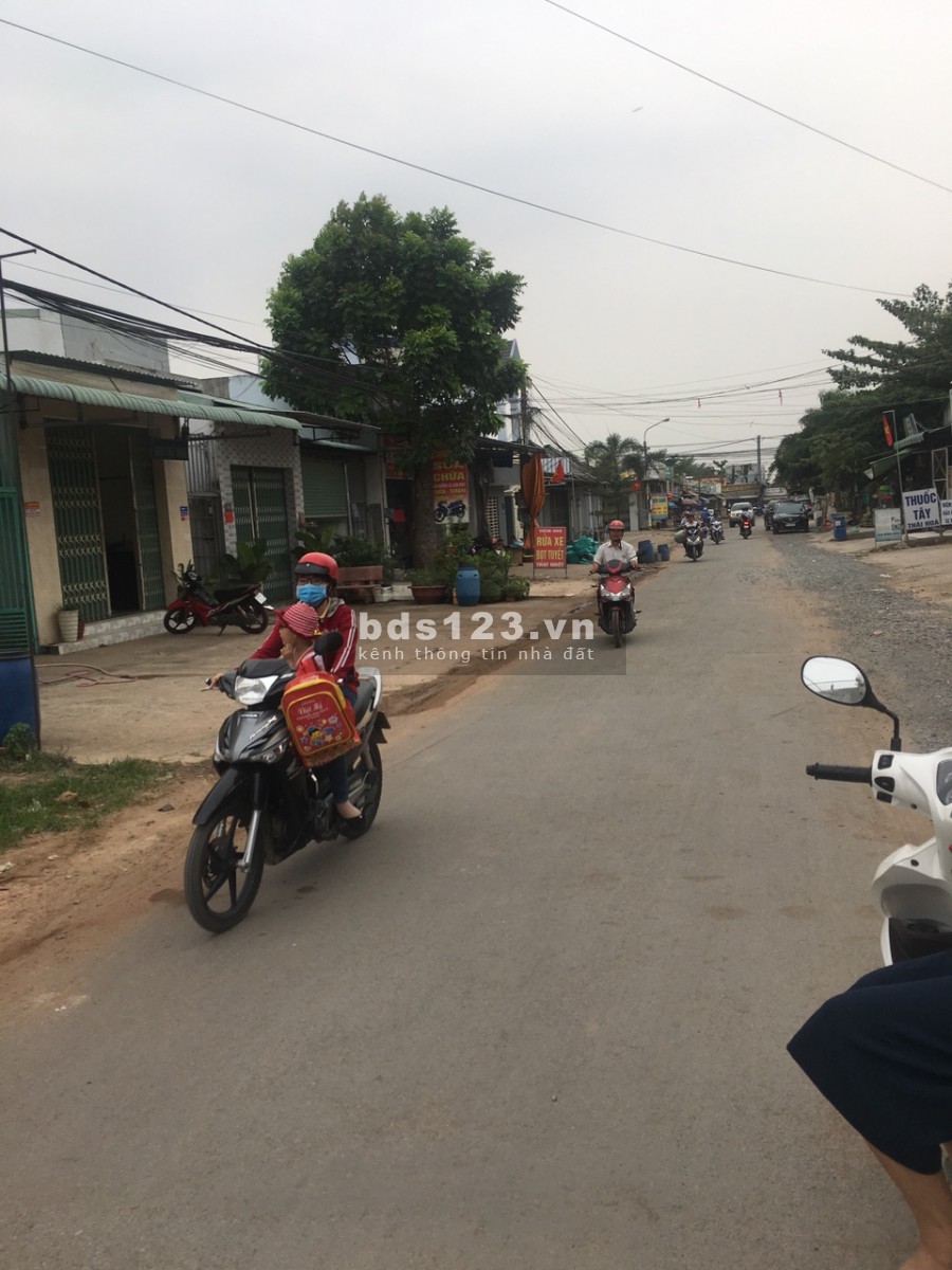 Đất mặt tiền Hồ Văn Huê diện tích 5,5x28,5 giá 620 triệu