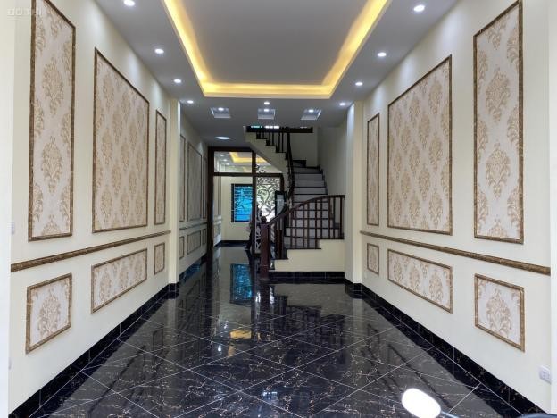 TRUNG TÂM PHÂN LÔ Ô TÔ ĐỖ CỬA HAI THOÁNG TẶNG NỘI THẤT NHÀ ĐẸP Ở NGAY