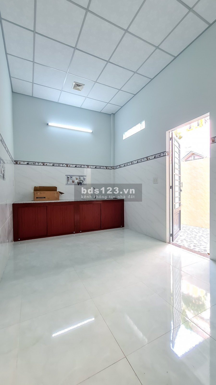 NHÀ MỚI XÂY XONG, TỔ 9 - ẤP 2 - XÃ ĐẠO THẠNH - TP. MỸ THO. ĐƯỜNG BÊ TÔNG 4M ĐẾN NHÀ. HẺM THÔNG ĐƯỜNG HUYỆN 92A