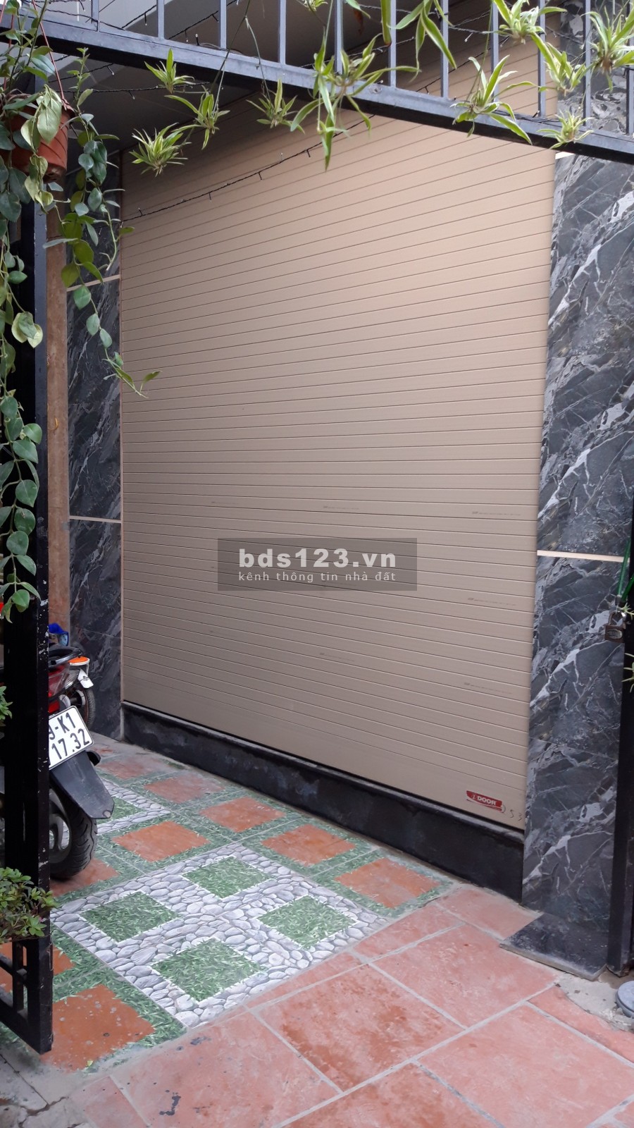 Bán nhà Bồ Đề 30m2, 5 tầng, Lô góc, oto cách 10m, 3.3 tỷ