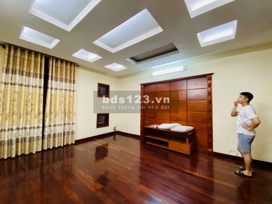 Nhà mặt tiền 117m2 Rộng bề thế 5,2m cực hiếm phường 4 Quận Tân Bình