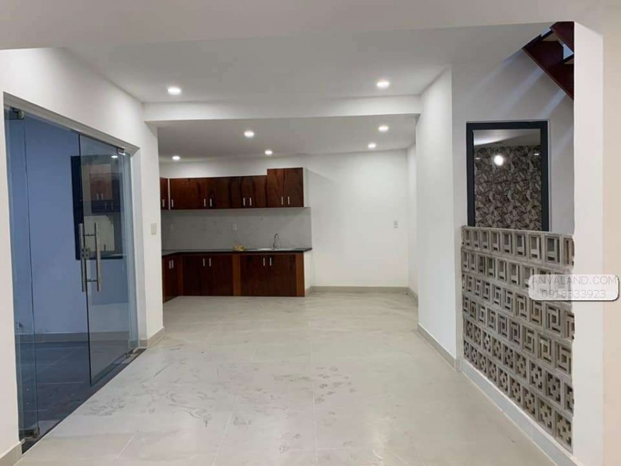 Nhỉnh 6 Tỷ HXH5M, Bán gấp nhà 728/4B Trần Hưng Đạo, Quận 5, 44m2, 4 Tầng,TLCC MTG