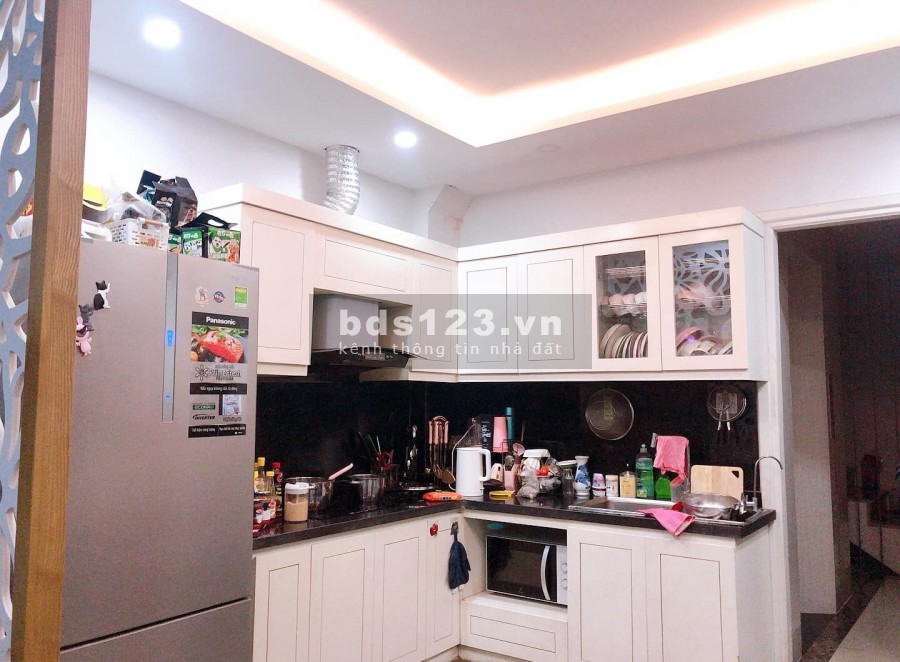 Bán nhà Long Biên Bồ Đề 52m2 Mặt ngõ ô tô Ngõ thông Gần phố giá chỉ nhỉnh 4 tỷ
