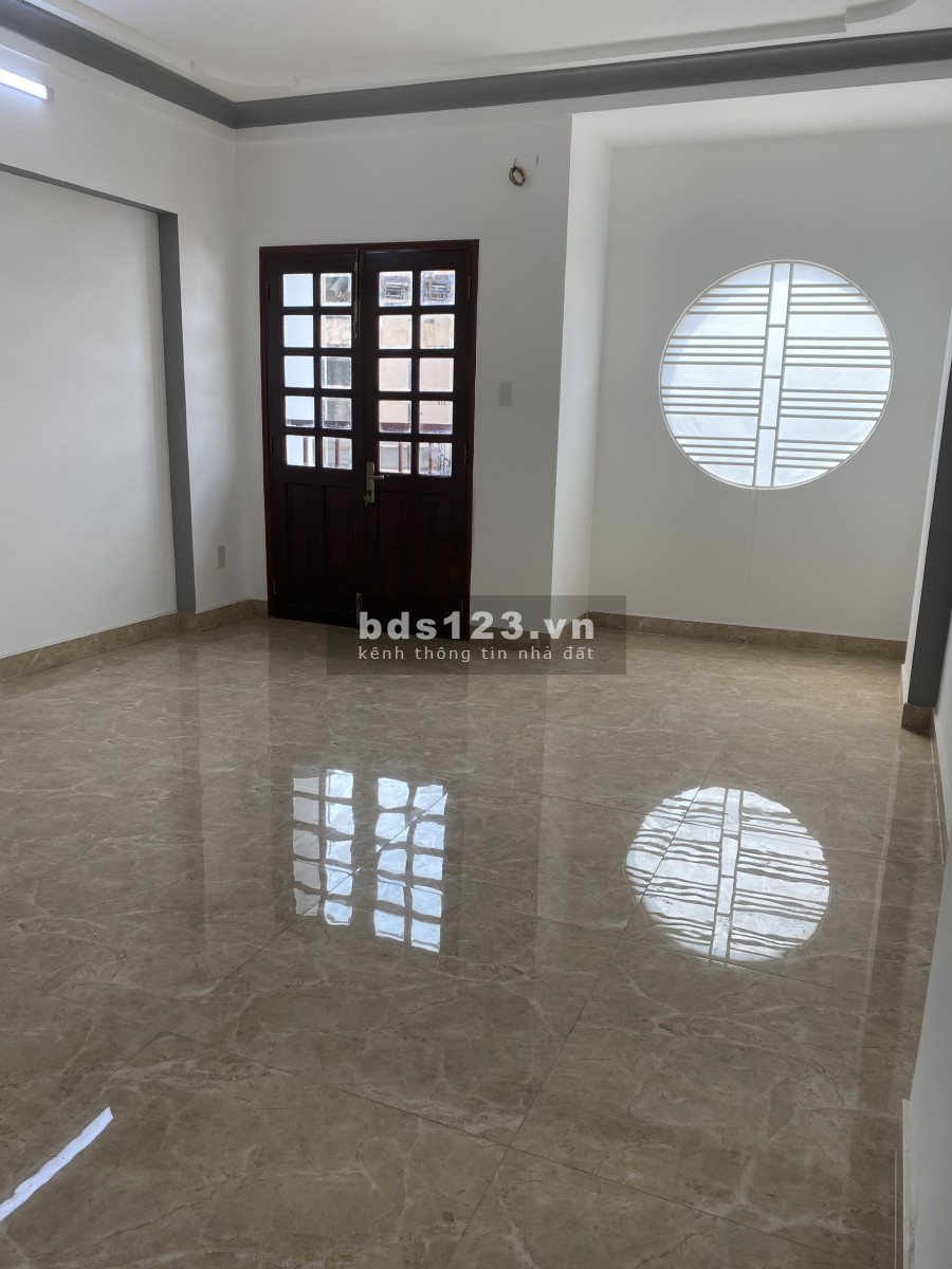 Nhà HXH Đoàn Thị Điểm 4.3x18 Trệt 4Lầu TM Giá 40Tr/th