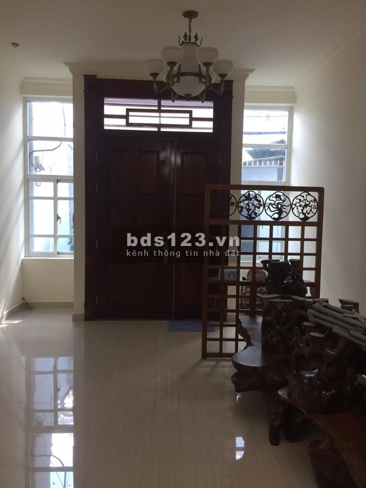 Bán Nhà Phố Đường Lê Trực Quận Bình Thạnh. DT: 108m2. LH: 0932155399.