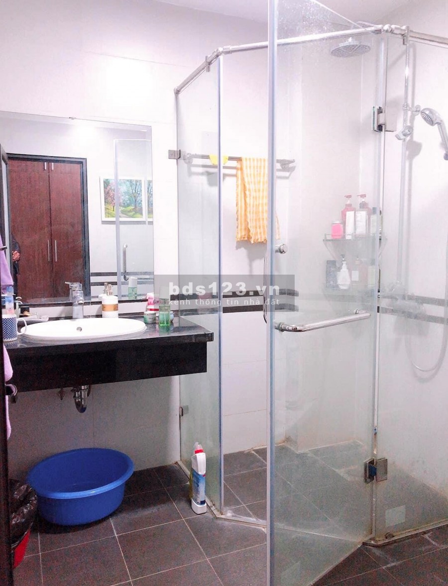 Bán nhà Long Biên Bồ Đề 52m2 Mặt ngõ ô tô Ngõ thông Gần phố giá chỉ nhỉnh 4 tỷ