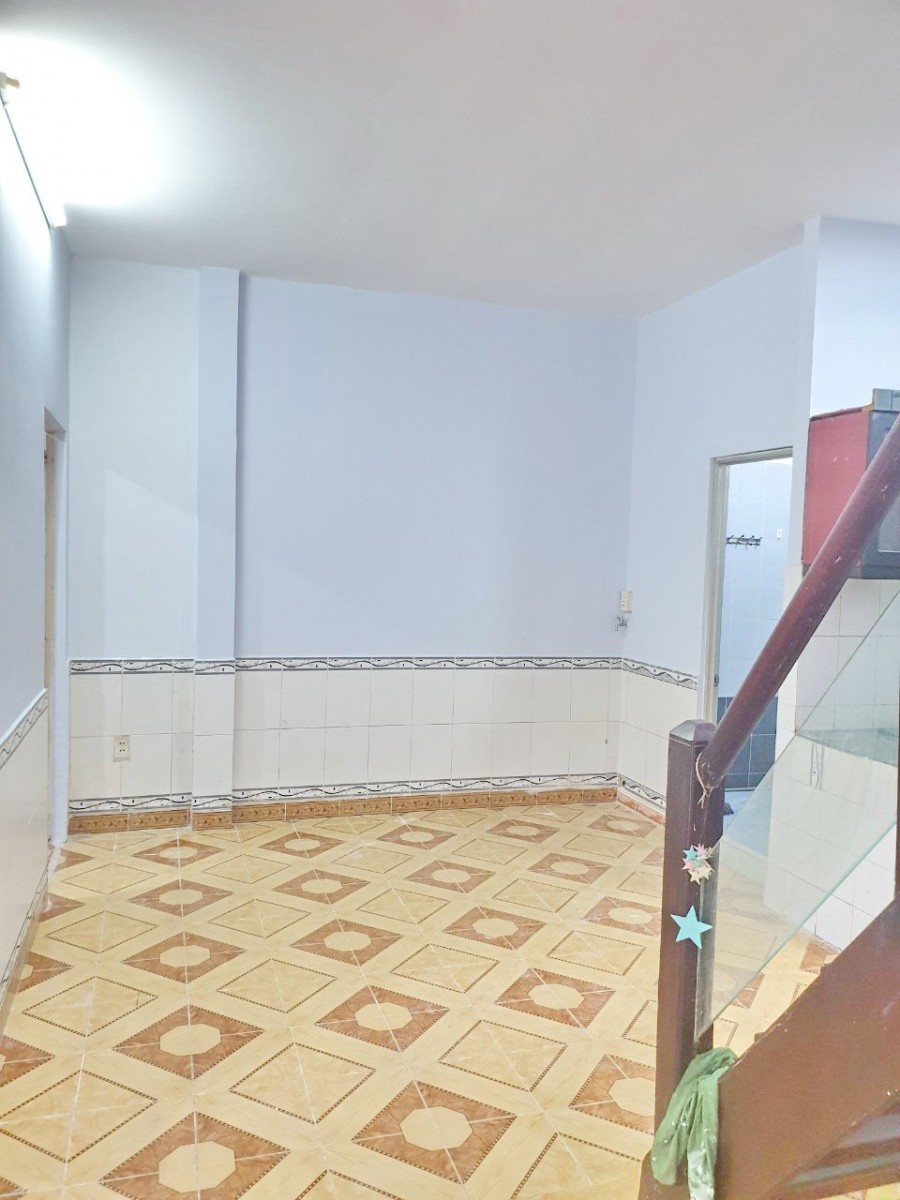 Nhà 64.8m²/lầu/3PN hẻm 314 Âu Dương Lân P3 Q8