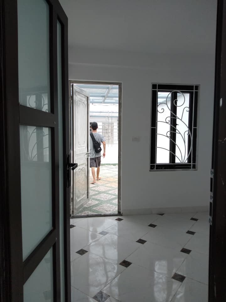 Bán nhà Phố Đông Tác, DT 33m x 5T, ô tô đỗ cách 3m, giá 6.1 tỷ