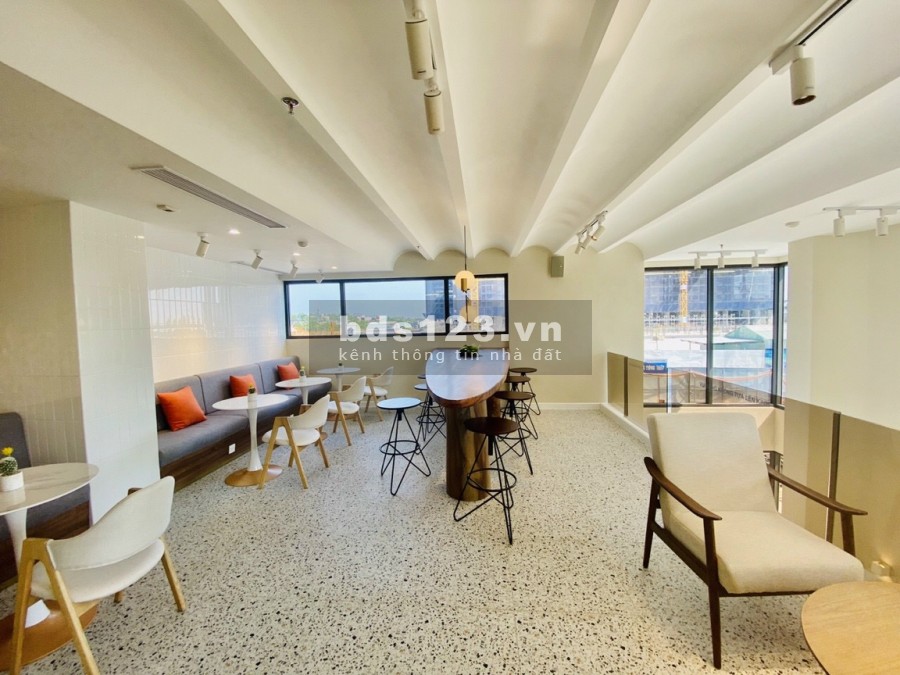 Bán Shophouse 2tầng + 1lửng chỉ 6.9tỷ dân đông sầm uất, SH lâu dài, Lợi nhuận hơn 20tr/tháng