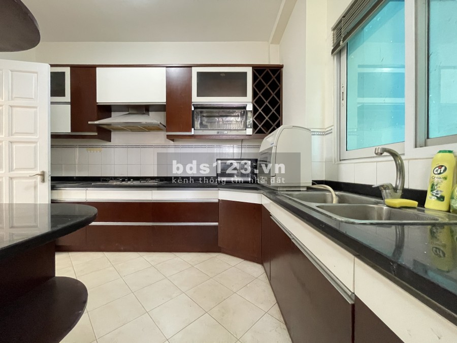 Cho thuê Ciputra- Tầng cao Full nội thất Diện tích rỗng rãi 154m2 Giá chỉ 21 triệu