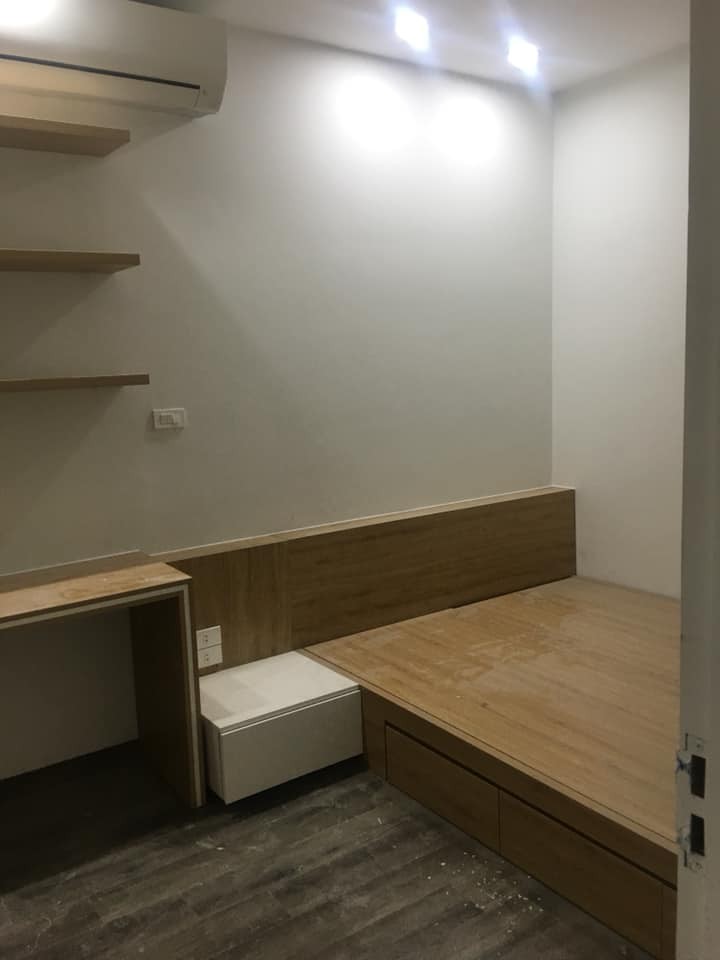 Nhà MP Hoàng Ngân, 8 tầng, Kinh doanh, thang máy, văn phòng đỉnh