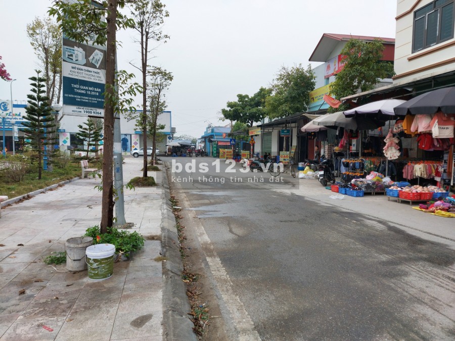 Bán lô đất 76,5m2 ở trung tâm đài phun nước, chợ đầu mối mới thị trấn Lương Sơn