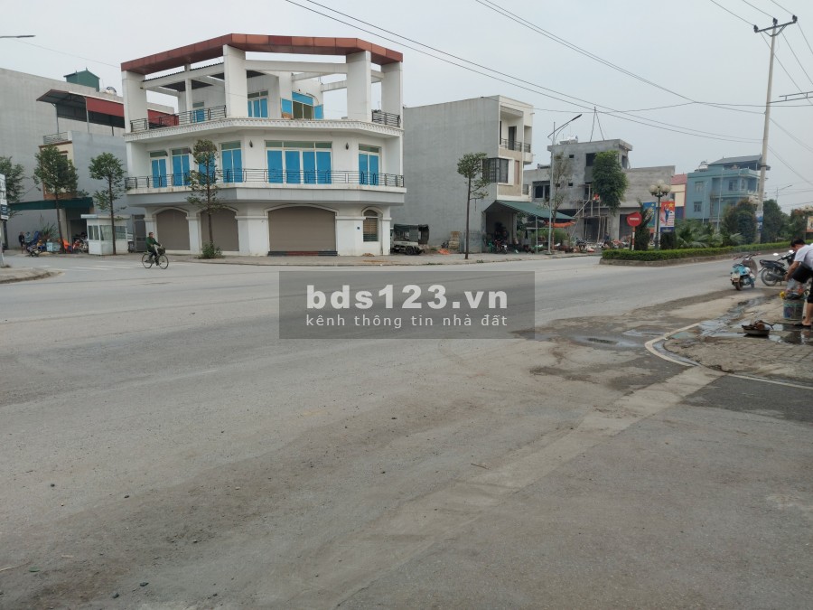 Bán lô đất 76,5m2 ở trung tâm đài phun nước, chợ đầu mối mới thị trấn Lương Sơn