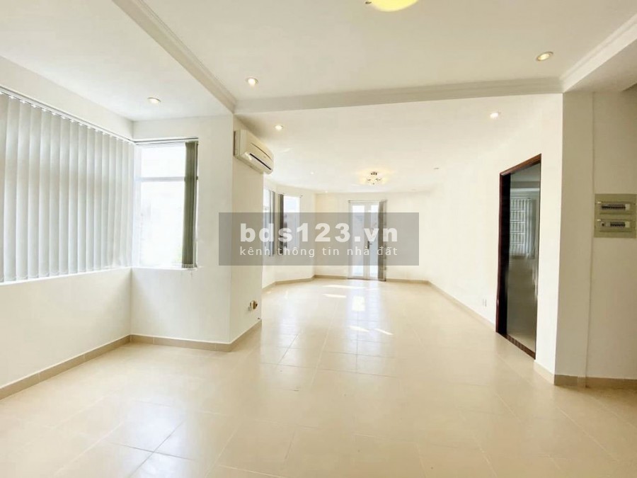 Biệt thự hiện đại Trệt 3 lầu Sàn trống suốt 450m2 Thảo Điền Quận 2 MS:47 Nguyễn Văn Hưởng Thảo Điền