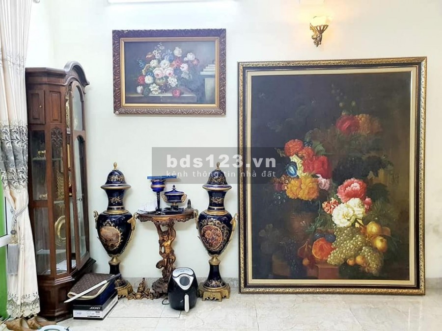 Bán nhà Trung Kính, 33m2 x 5 tầng, ngõ rộng, mt 4.7m. Giá 3.15 tỷ