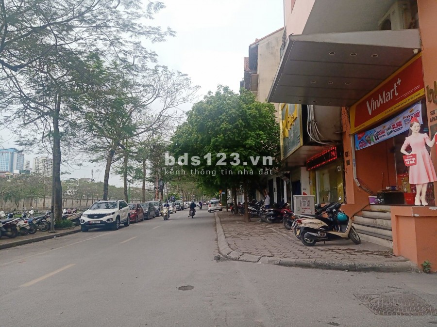 Bán nhà phố Quan Hoa, Cầu Giấy, lô góc, ô tô, kinh doanh, 150m2 x MT 17m, 17.9 tỷ.