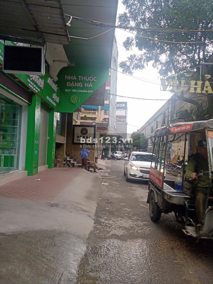 Bán nhà phố Quan Hoa, Cầu Giấy, lô góc, ô tô, kinh doanh, 150m2 x MT 17m, 17.9 tỷ.