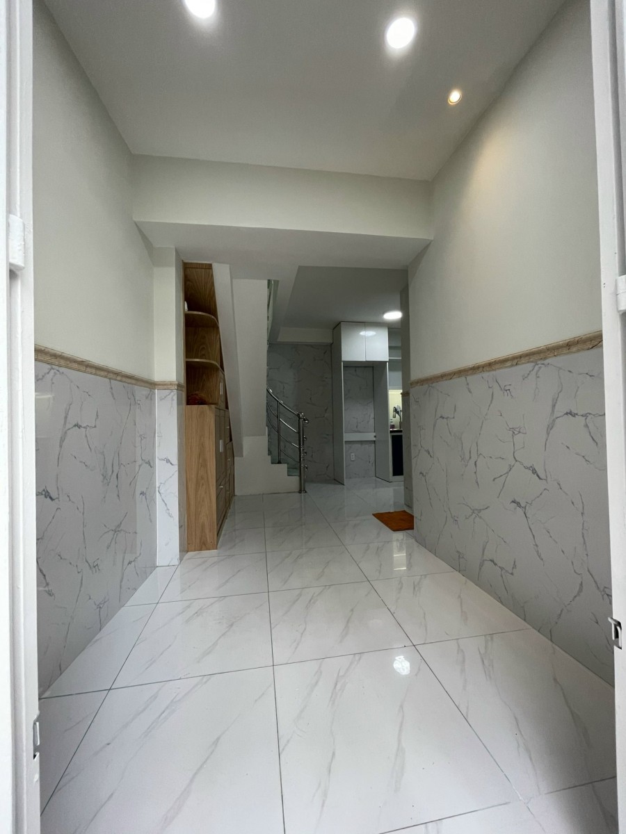 Nguyễn V Đậu, HXH 1/, 18m2, 3 Tầng, Chỉ 4.5 Tỷ