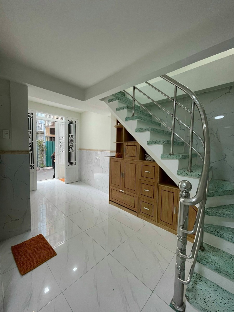 Nguyễn V Đậu, HXH 1/, 18m2, 3 Tầng, Chỉ 4.5 Tỷ