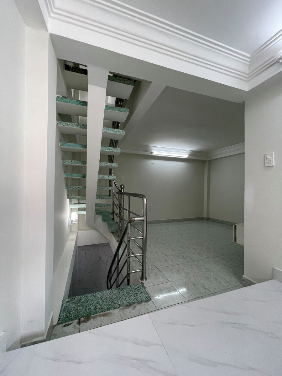 Nguyễn V Đậu, HXH 1/, 18m2, 3 Tầng, Chỉ 4.5 Tỷ